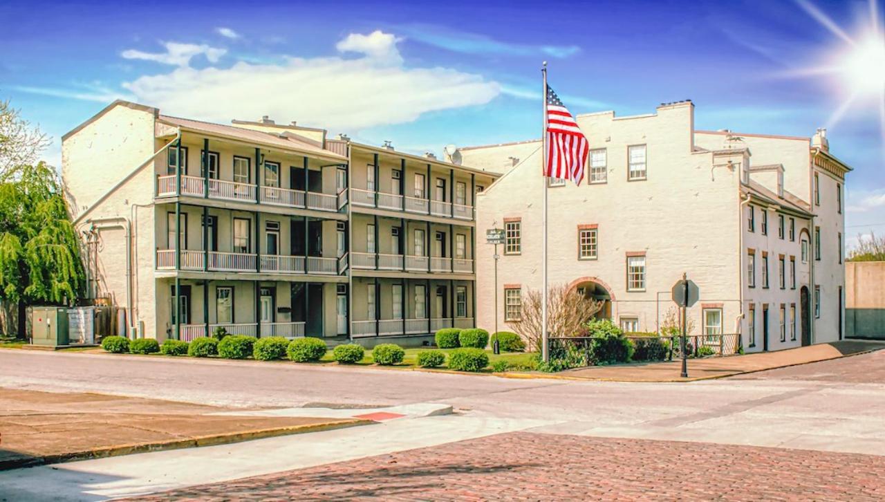 Lee House Inn Maysville